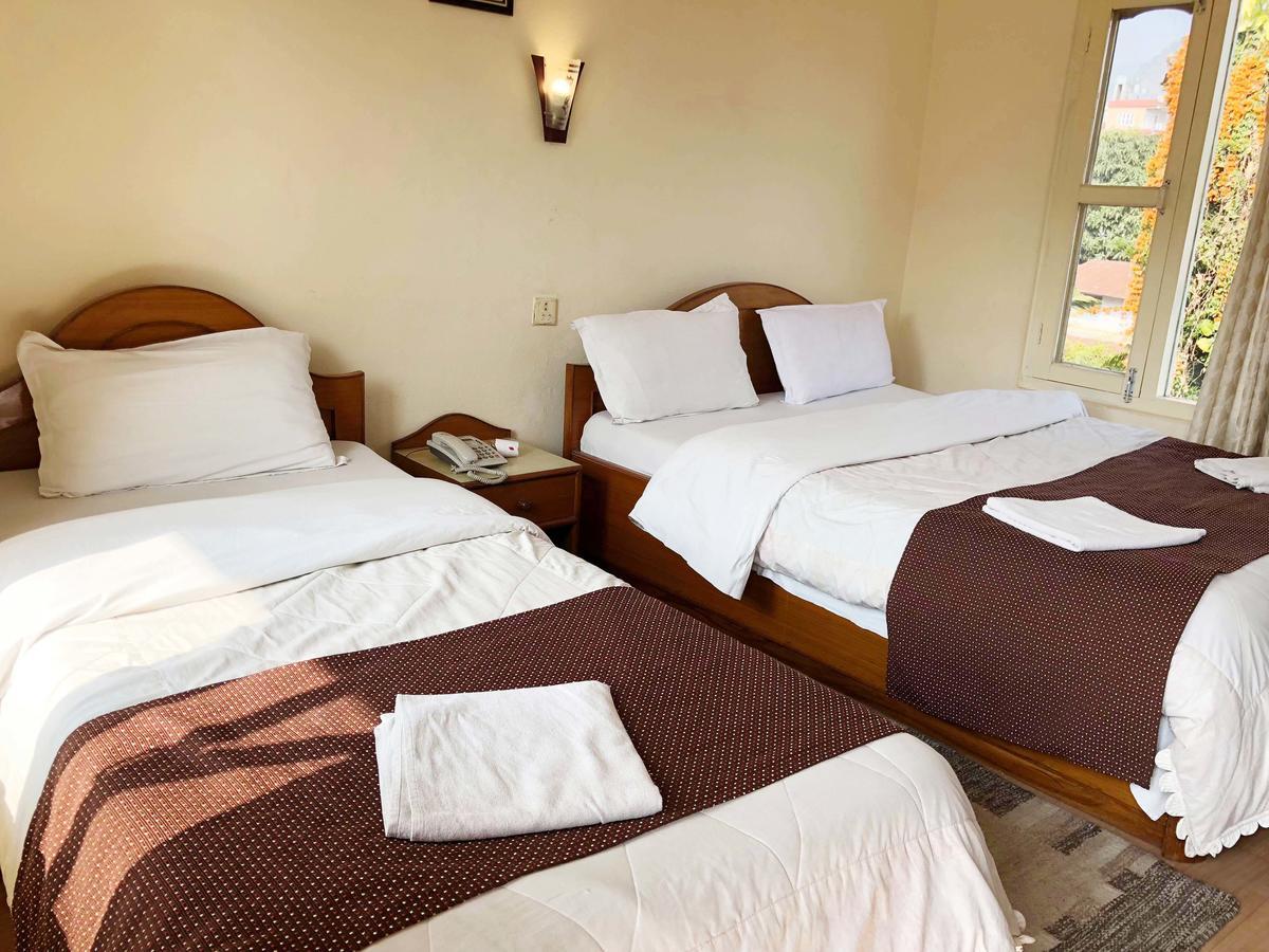 Hotel Grand Holiday Pokhara Eksteriør bilde