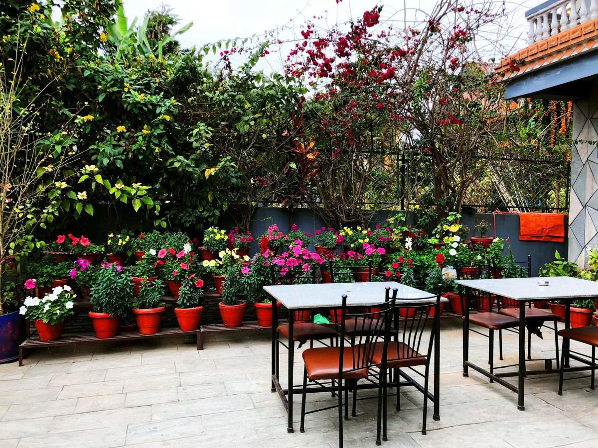 Hotel Grand Holiday Pokhara Eksteriør bilde