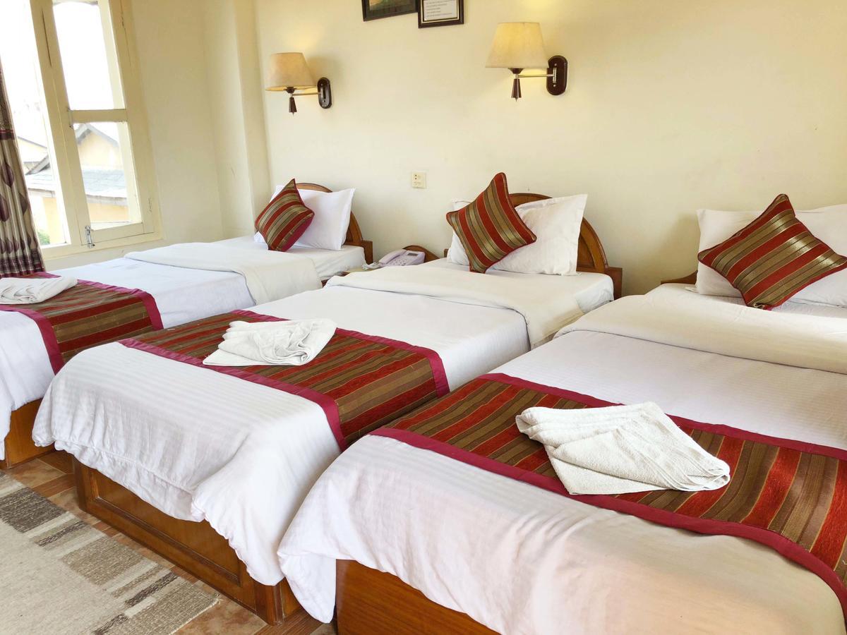 Hotel Grand Holiday Pokhara Eksteriør bilde