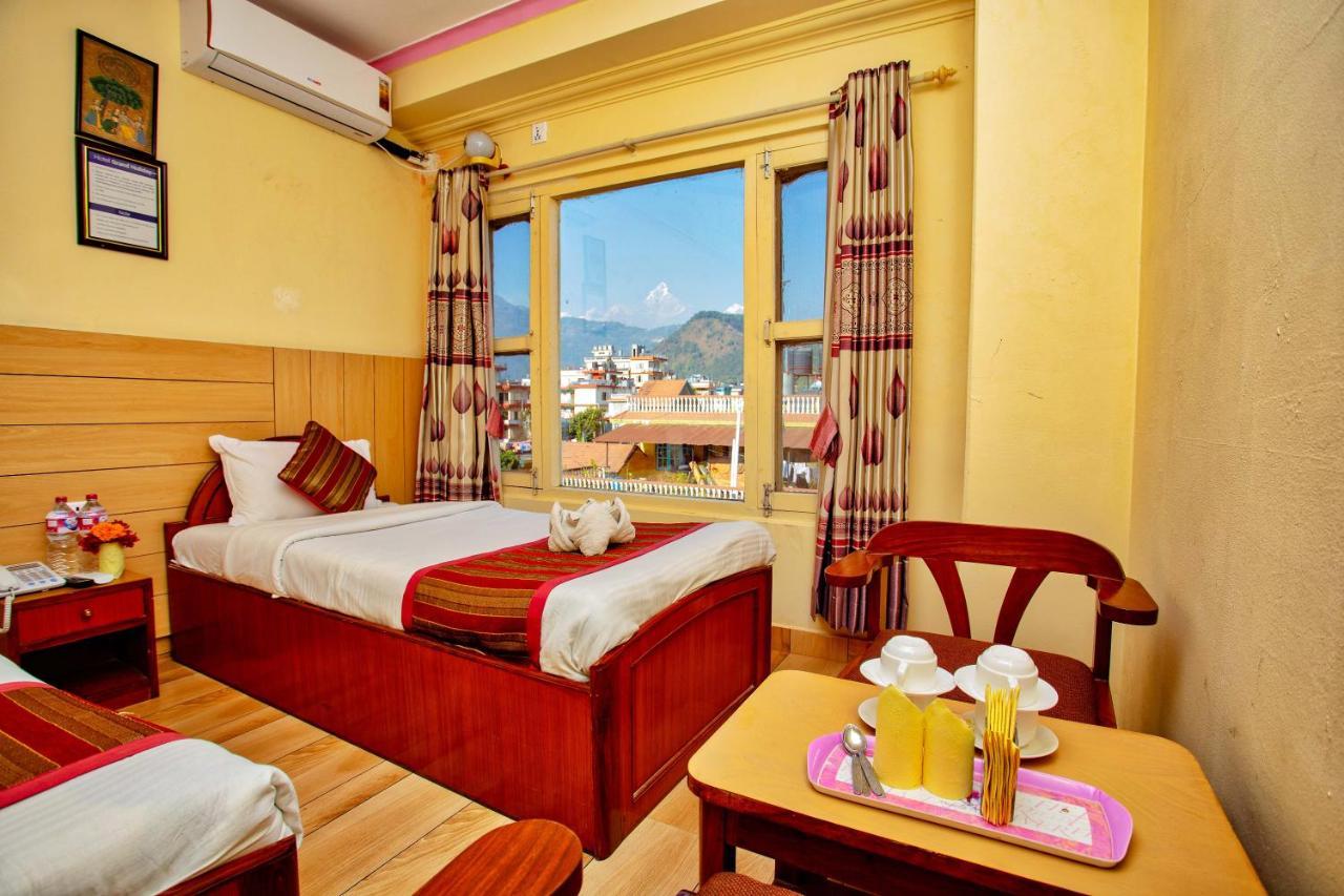 Hotel Grand Holiday Pokhara Eksteriør bilde
