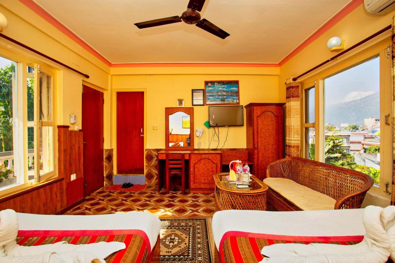 Hotel Grand Holiday Pokhara Eksteriør bilde