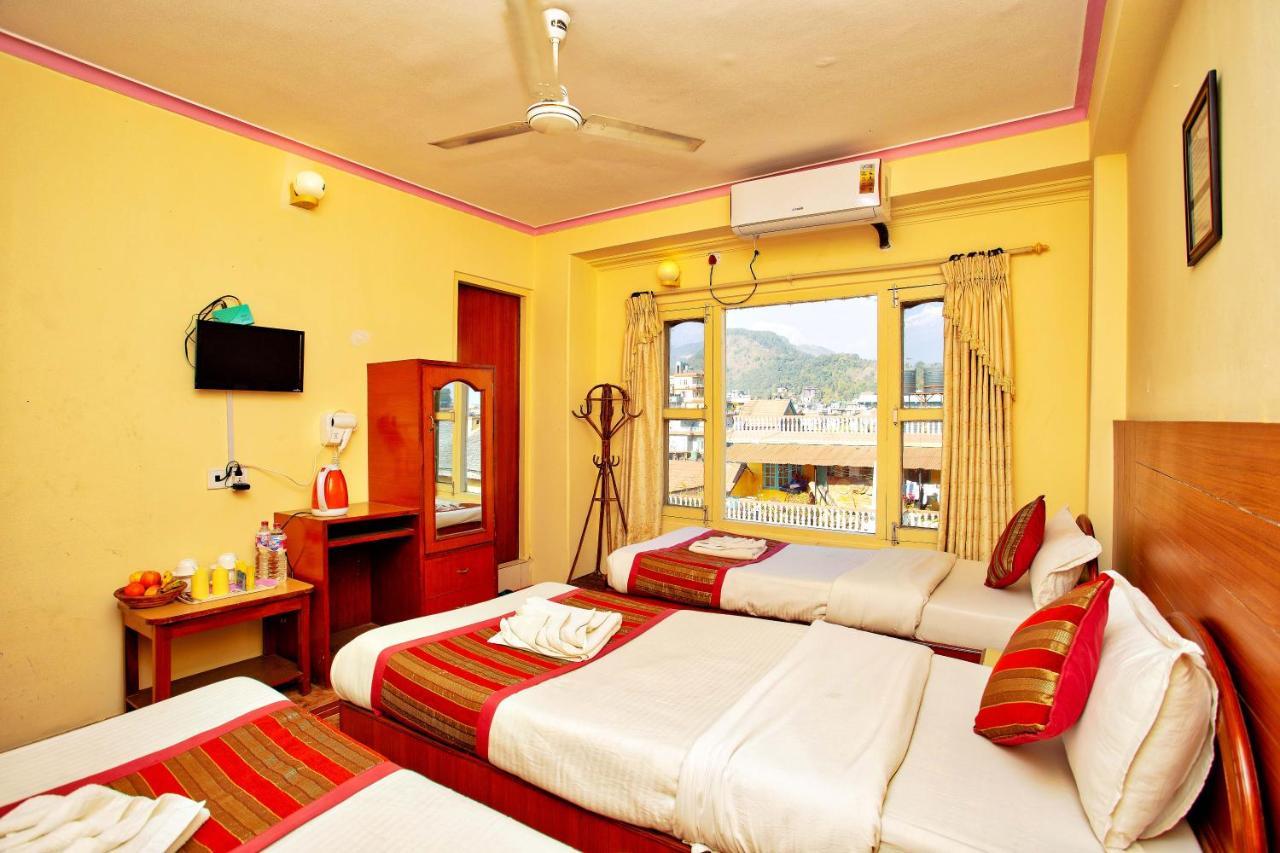 Hotel Grand Holiday Pokhara Eksteriør bilde