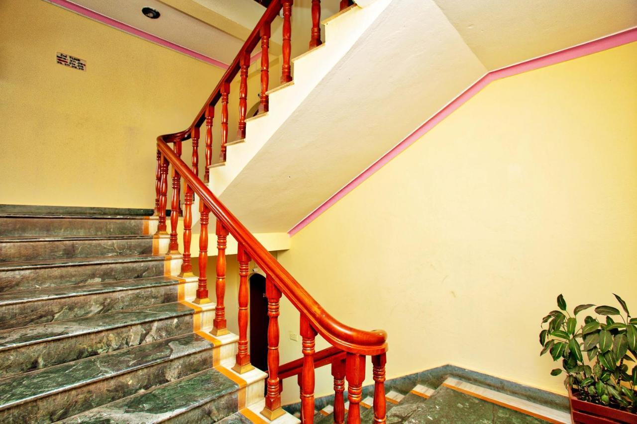 Hotel Grand Holiday Pokhara Eksteriør bilde