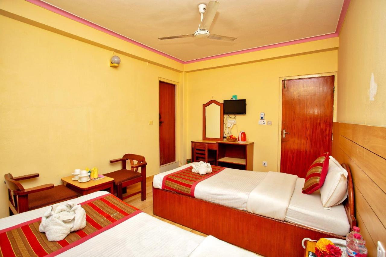 Hotel Grand Holiday Pokhara Eksteriør bilde